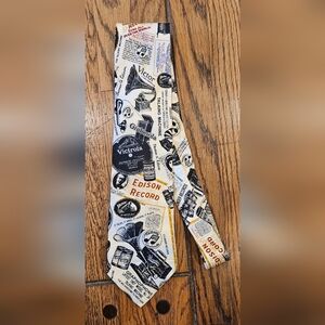 Vintage Music Print Tie
